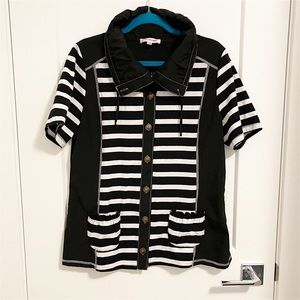 Cute black and white button down